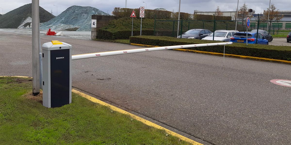 Elektronische slagbomen; het gemak van terreinafsluiting op afstand