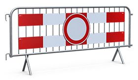 Dranghek met 19 spijlen en rechte voet - met 2 aluminium platen dubbelzijdig voorzien van rood/wit retroreflecterende folie en RVV C01