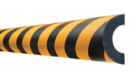 Stootrand - rond - zelfklevend - geel/zwart - buis 70-100 mm Ø