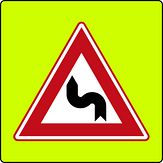 Verkeersbord RVV model J05f - S-bocht eerst naar links