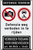 Verkeersbord verboden toegang met eigen tekst en pictogram